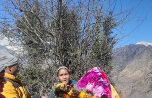 अनुसूचित जाति आयोग के अध्य्क्ष मुकेश कुमार ली बैठक