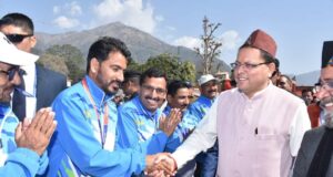 यमुना शरदोत्सव क्रीड़ा एवम सांस्कृतिक समिति द्वारा आयोजित कार्यक्रम में मुख्यमंत्री ने की शिरकत