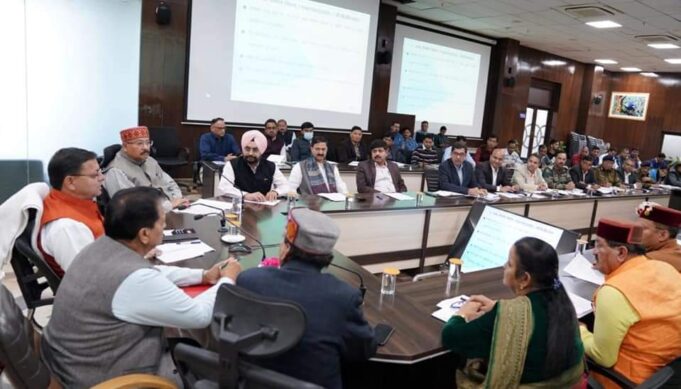 मुख्यमंत्री ने चारधाम यात्रा को लेकर ली समीक्षा बैठक