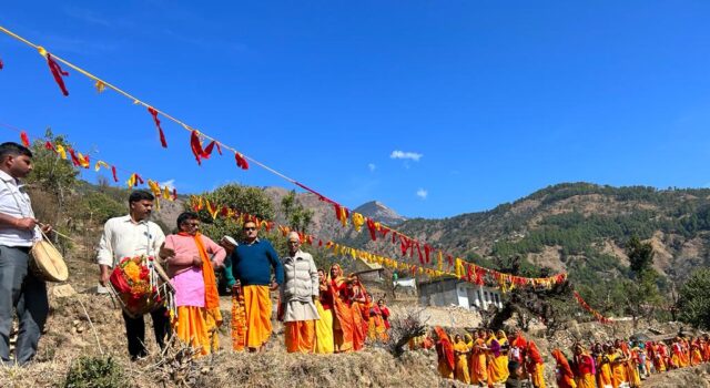 पाड़ली गांव के माँ चंडिका मन्दिर में हुवा लक्ष्यहोम यज्ञ का भब्य आयोजन