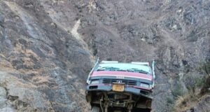 हेलंग उर्गम मार्ग पर हादसा होते होते टला, बाल बची जान