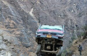 हेलंग उर्गम मार्ग पर हादसा होते होते टला, बाल बची जान