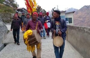 जोशीमठ में होलिका दहन की तैयारी