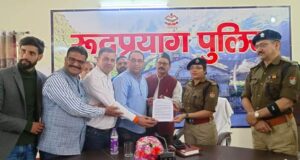 केदारनाथ धाम यात्रा के मद्देनजर पुलिस ने स्थानीय ब्यापरियों से मांगे सुझाव