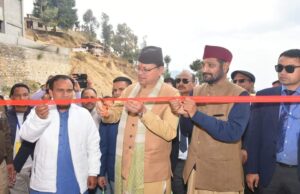 मुख्यमंत्री ने क्राफ्ट और पुस्तकालय कक्ष का किया लोकार्पण