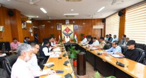 मुख्य मंत्री ने चारधाम यात्रा तैयारियों को लेकर ली समीक्षा बैठक