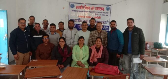 एलटी से प्रवक्ता पदोन्नति सूची जारी करके सभी पदों को रिक्त मानते हुए काउंसलिंग के माध्यम से पदस्थापना करने की मांग