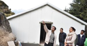 जोशीमठ:पुनर्वास कार्य मे तेजी, जिलाधिकारी ने किया स्थलीय निरीक्षण