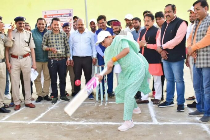 हरिद्वार जिला कारागार में कैबिनेट मंत्री ने कैदियों संग मनाया जेल दिवस