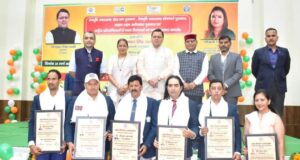 मुख्यमंत्री पुष्कर सिंह धामी और खेल मंत्री रेखा आर्या ने किया खेल रत्न,द्रोणाचार्य और लाइफटाइम अचीवमेंट पुरस्कार से खिलाड़ियो और प्रशिक्षकों को सम्मानित