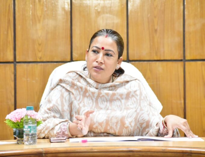 गेहूं खरीद की सभी तैयारियों को तय समय पर अधिकारी कर लें पूर्ण-रेखा आर्या