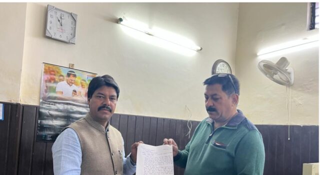 लक्ष्मण रावत ने दिया स्तीफा,कांग्रेस नेताओं पर लगाये गम्भीर आरोप