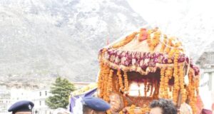 भगवान बद्रीनाथ के कल खुलेंगे कपाट सभी चल विग्रह डोलिया पहुंची बद्रीधाम
