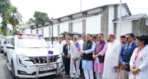 मुख्य मंत्री ने बद्रीनाथ हेमकुंड यात्रा के लिए सिक्स सिग्मा टीम को हरी झंडी देकर किया रवाना