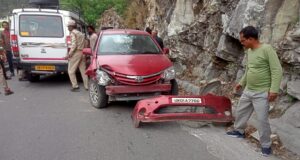 बाइक दुर्घटना में. सवार घायल,पुलिस ने पहुंचाया अस्पताल