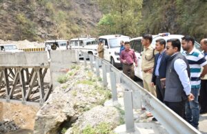 चारधाम यात्रा को लेकर डीएम एसपी ने लिया व्यवस्थाओ का जायजा