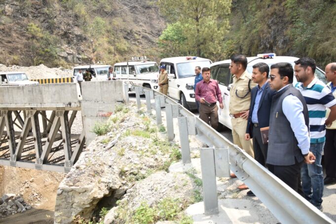 चारधाम यात्रा को लेकर डीएम एसपी ने लिया व्यवस्थाओ का जायजा