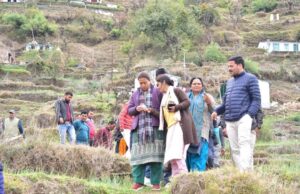 सरकार गरीबों के हितों में संचालित कर रही कई योजनाएं-रेखा आर्या