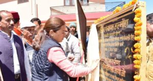 सोमेश्वर विधानसभा के स्याही देवी मंडल पहुंची स्थानीय विधायक व कैबिनेट मंत्री रेखा आर्या, रोड शो कर जताया जनता का धन्यवाद