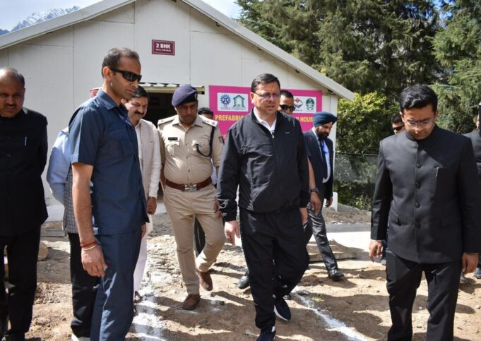 मुख्यमंत्री ने जोशीमठ आपदा प्रभावित क्षेत्र को लेकर की समीक्षा बैठक