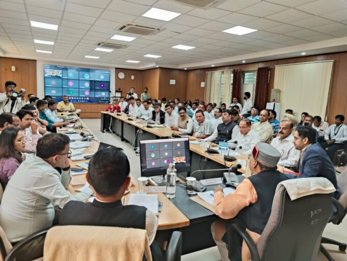 चारधाम यात्रा को लेकर परिवहन मंत्री ने ली बैठक, दिए आवश्यक निर्देश