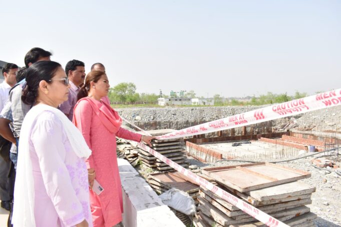 *खेल मंत्री रेखा आर्या ने किया हल्द्वानी स्थित स्पोर्ट्स स्टेडियम का निरीक्षण