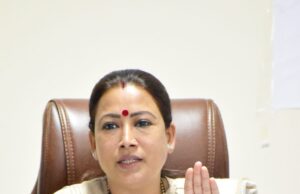 जनपद चंपावत को आदर्श जिला बनाए जाने हेतु सभी को मिलकर करना होगा कार्य-रेखा आर्या