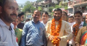 संस्कृति कसस्टर फेडरेशन कर्णप्रयाग के आउटलेट सेण्टर का कर्णप्रयाग विधायक ने किया शुभारम्भ