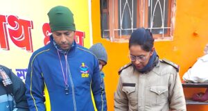 पुलिस श्रद्धालुओ की मदद के लिए हर समय तैयार