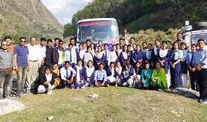 मुख्यमंत्री नवाचार योजना के अंतर्गत छात्र छात्राओं ने किया जैविक कृषि क्षेत्र का शैक्षिक भ्रमण