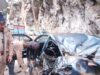 कार में आया बोल्डर बाल बाल बचे सवार