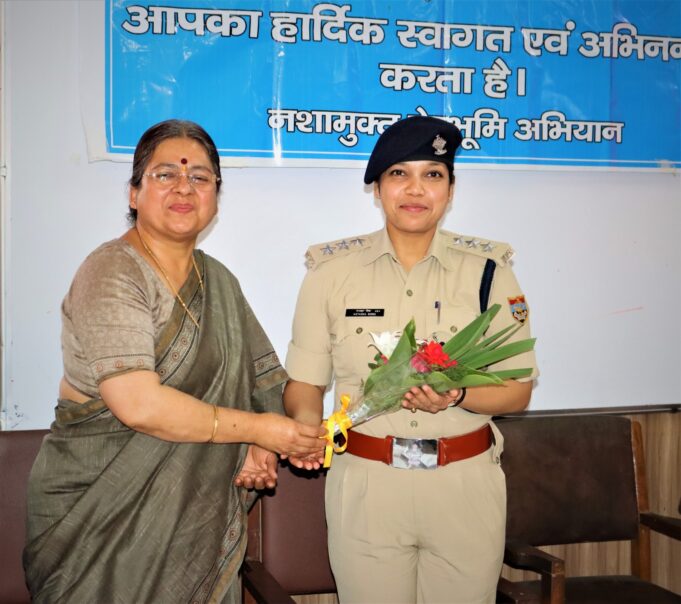 राजकीय स्नातकोत्तर महाविद्यालय गोपेश्वर में आयोजित की गयी एंटी ड्रग सेल की त्रैमासिक बैठक