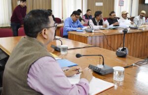 अपर जिलाधिकारी ने ली सड़क सुरक्षा की बैठक