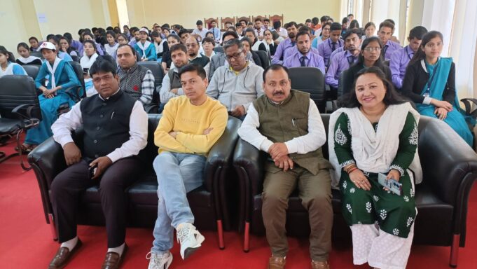 अंतराष्ट्रीय रेडक्रॉस दिवस के मौके पर महाविद्यालय गोपेश्वर आयोजित हुई कार्यशाला