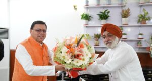 हेमकुंड यात्रा को लेकर अद्ययक्ष गुरुद्वारा कमेटी ने मुख्यमंत्री से की मुलाकात,