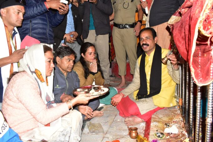 कैबिनेट मंत्री रेखा आर्या ने यमुनोत्री धाम पहुंच की पूजा, देश एवं प्रदेशवासियों की सुख समृद्धि की कि कामना”