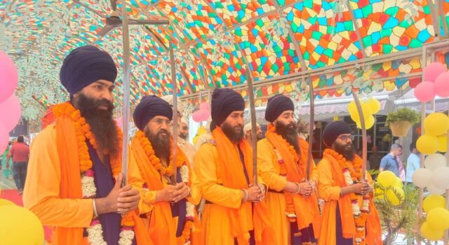 हेमकुंड साहिब यात्रा का आगाज, मुख्यमंत्री ने ऋषिकेश से पहला जत्था किया रवाना