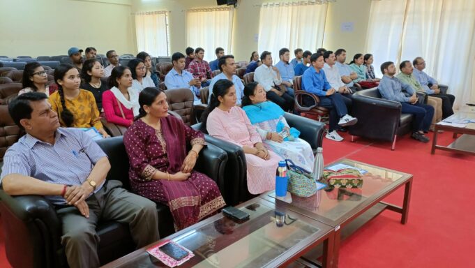 गोपेश्वर में हुई इग्नू की इंडक्शन मीटिंग