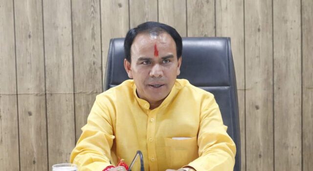 नर्सिंग अधिकारी के पदों पर स्थाईनिवासी होंगे नियुक्तः डा. धन सिंह रावत