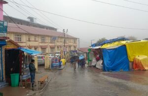 बद्रीनाथ में बारिस जारी, हेमकुंड साहिब यात्रा घांघरिया में रोकी गई,