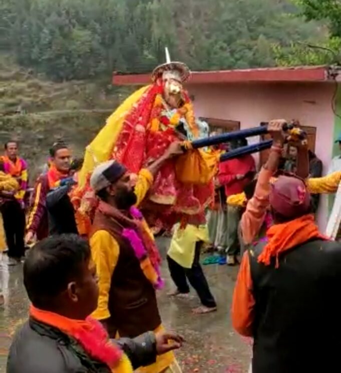 ध्याणी से मिलने पहुंची कपीरी की जिठाई देवी
