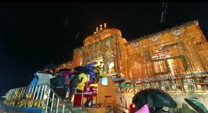 बद्रीनाथ धाम में हृदय गति रुकने से 4 श्रद्धालुओं की मौत