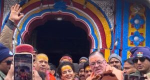 अभिनेत्री कंगना रनौत ने किए बाबा केदार के दर्शन