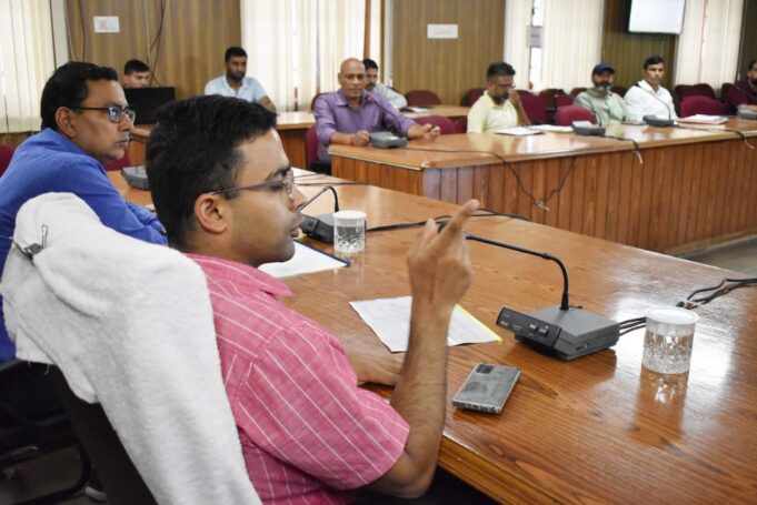 खनन प्रभावित क्षेत्रो के विकास कार्यो के तैयार करे प्रस्ताव :डीएम