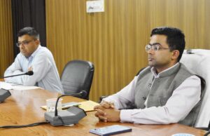 जिलाधिकारी ने ली जलमिशन की बैठक.दिसंबर तक कार्य पूर्ण करने के दिए निर्देश