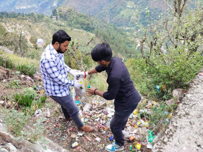 एबीवीपी ने विश्व पर्यावरण दिवस पर चलाया स्वच्छता अभियान