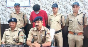 हॉटमिक्स प्लांट में हुए चोरी का पुलिस ने किया खुलासा