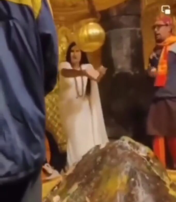 केदारनाथ मंदिर के गर्भ गृह में नोट बरसा कर धार्मिक भावनाओं को आहत करने वाले पर होगी कार्रवाई