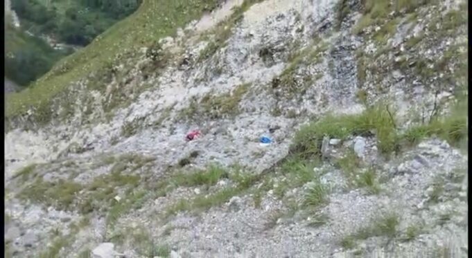 यहां वाहन हुवा दुर्घटना ग्रस्त, 9 की मौत, रेस्क्यू टीम मौके पर