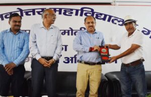 पर्यटकों को प्रकृति से रूबरू करवाएंगे नेचर गाइड